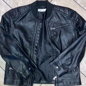 BLACK FAUX LEATHER MOTO JACKET